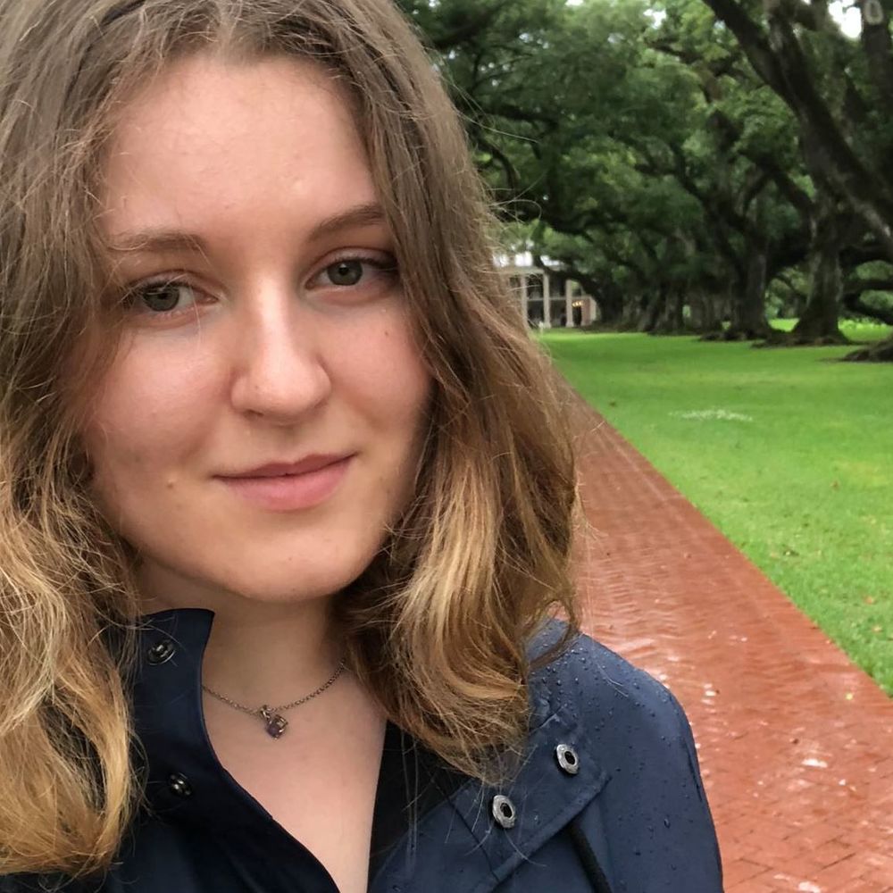 Meet your Posher, Arina